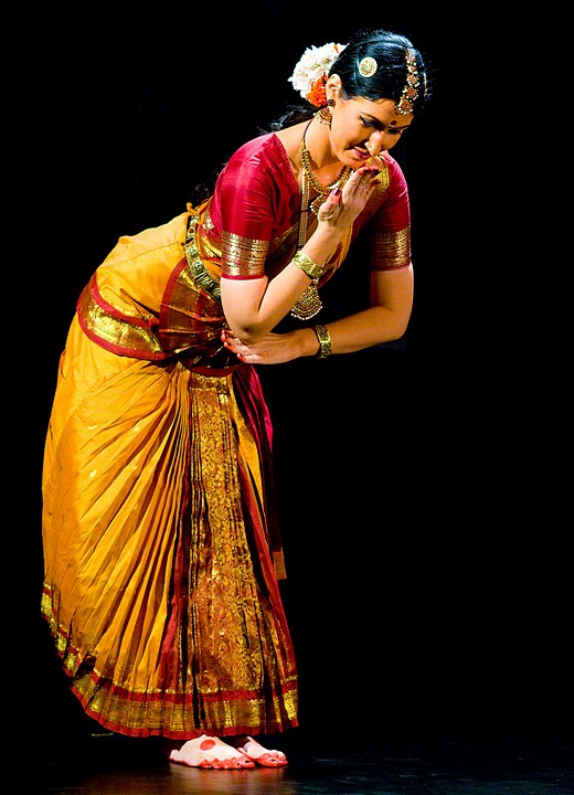 Asha Ponikiewska Ranjan, taniec Bharatanatyam (Nrtya Maalaa - Girlanda tańców)